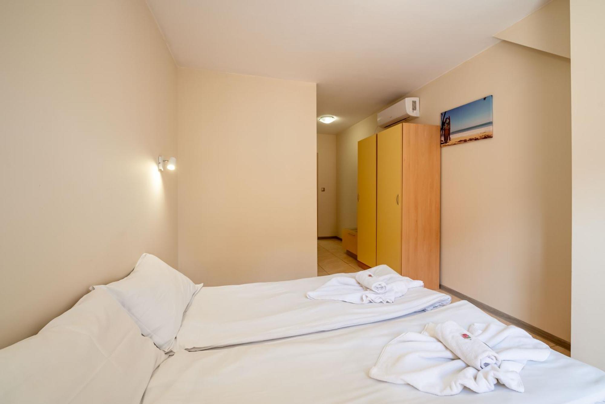 Perla Apartments Nesebar Bagian luar foto